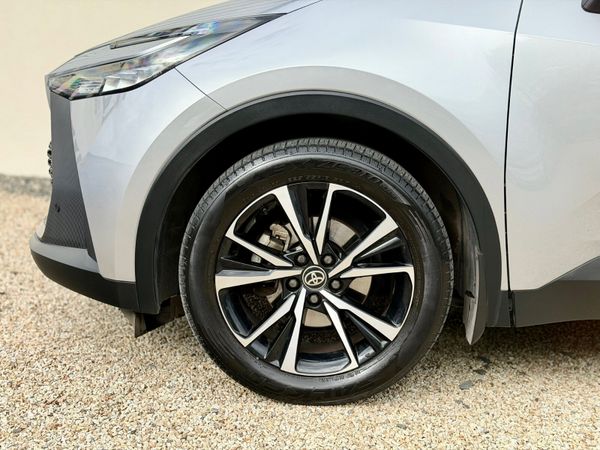242 Toyota C-HR Sport + 122 BHP 386166132
