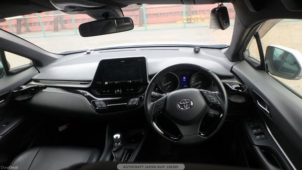 2018 CH-R Automatic Coming soon only 55k km! 386184524