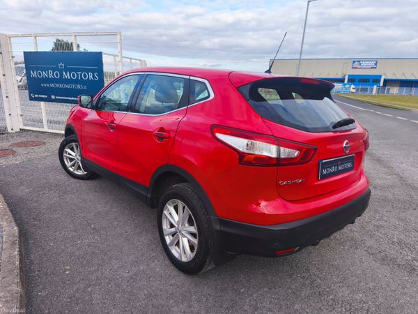 Nissan Qashqai 2015 1.2 PET SV, low Km only 141k 386117948