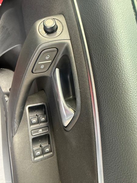 2015 Volkswagen Polo 1.2 Automatic,Petrol 386138236