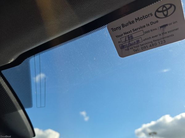 Toyota Auris 2017 386254796
