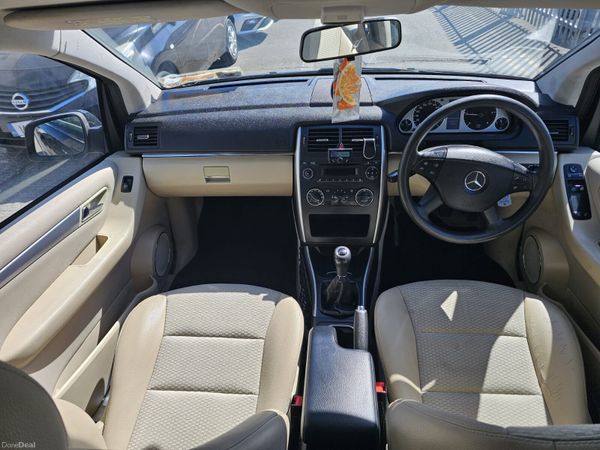 Mercedes-Benz B-Class 2012 (Good milage) 386261672