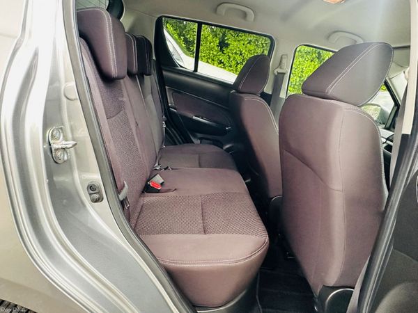 SUZUKI SWIFT 2015 AUTO RS EDITION 58000 KM 386264956