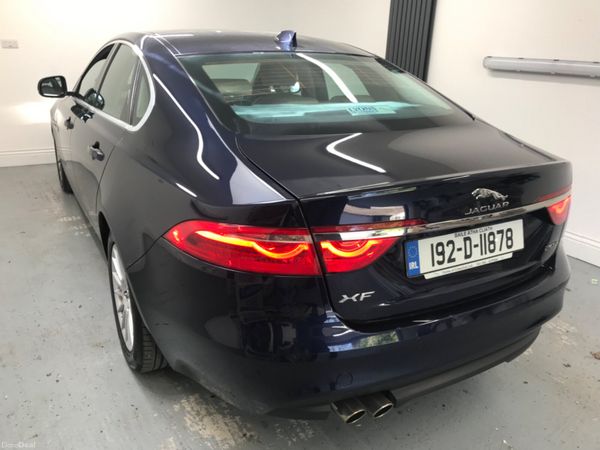 Jaguar XF 2019 386273072