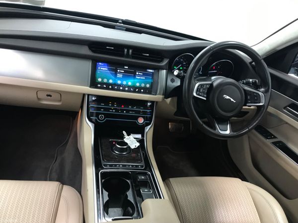 Jaguar XF 2019 386273078