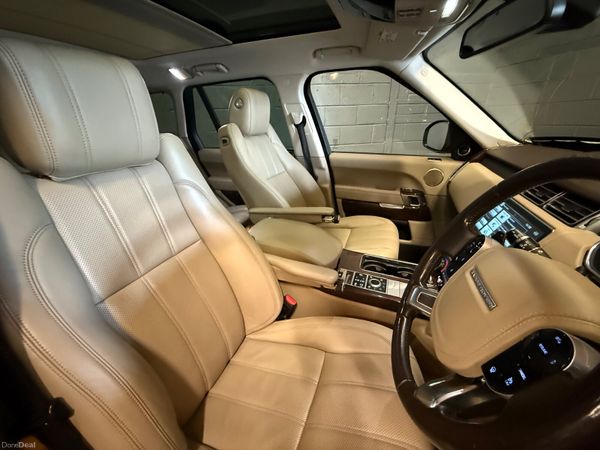 141 Land Rover Range Rover Vogue 3Ltr D 386284026
