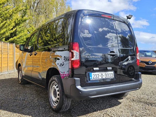 2023 PEUGEOT PARTNER 3 SEATS  WITH ONLY 32KLMS  A 386285064