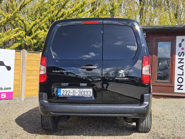 2023 PEUGEOT PARTNER 3 SEATS  WITH ONLY 32KLMS  A 386285074