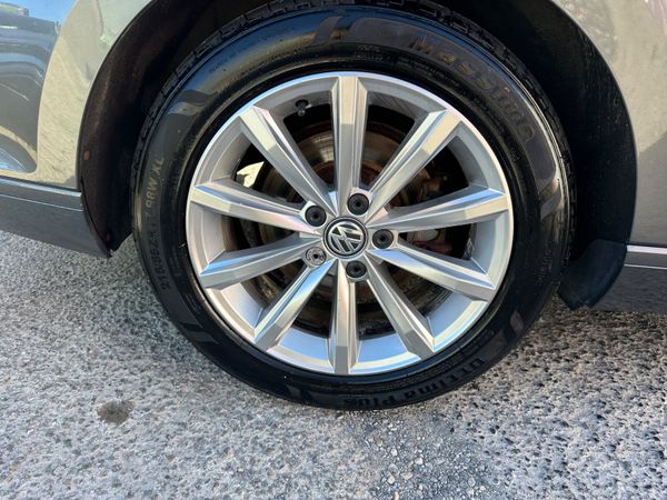 Volkswagen Passat 1.6TDI BLUEMOTION NCT TAX 386295564