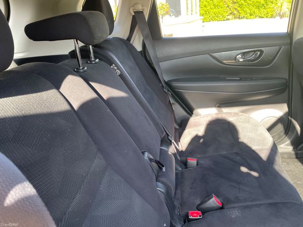 Nissan X-Trail 2017 386211948