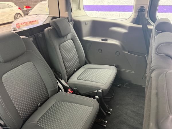 Ford Tourneo Connect 2022 386220970