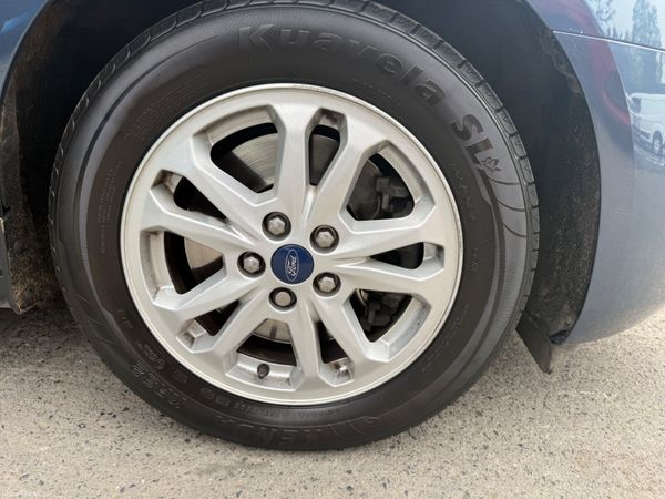 Ford Tourneo Connect 2022 386221028
