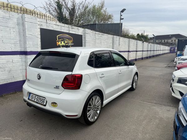 Volkswagen Polo 2015 386221446
