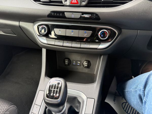 Hyundai i30 2019 FASTBACK DELUXE 1.0 T 386233862