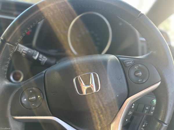 Honda Fit 2017 1.5 Hybrid Self charging 386237312