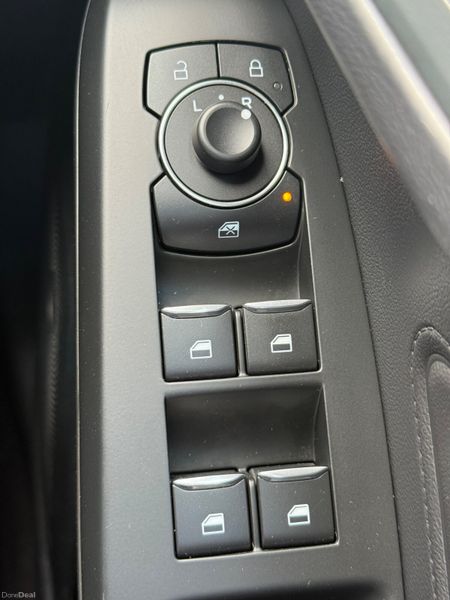 *Auto* Immaculate 231 Ford Focus! 386239462