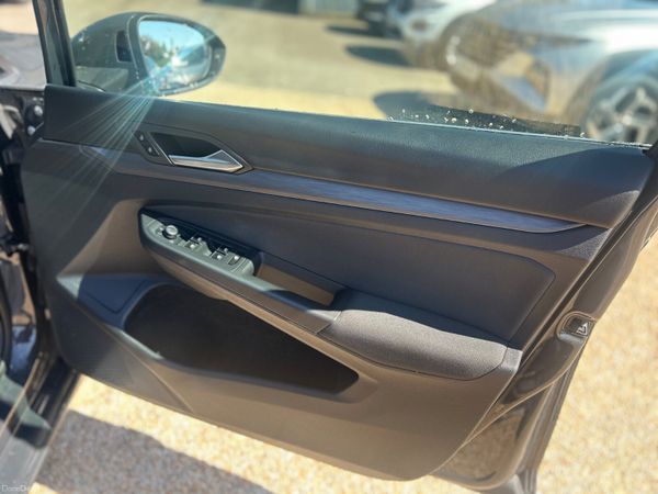 Volkswagen Golf Style Auto 386343424