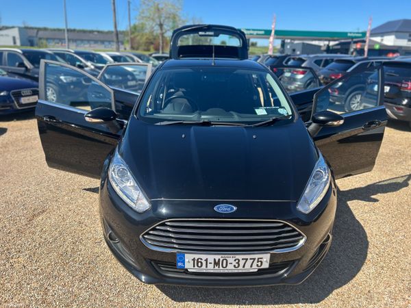 Ford Fiesta zetec 386352720