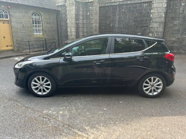 Ford Fiesta 2018 386367280