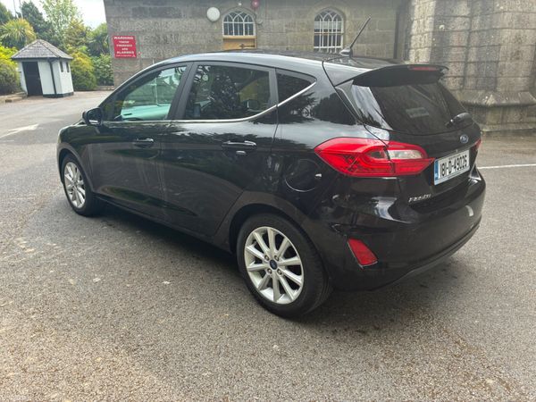 Ford Fiesta 2018 386367282