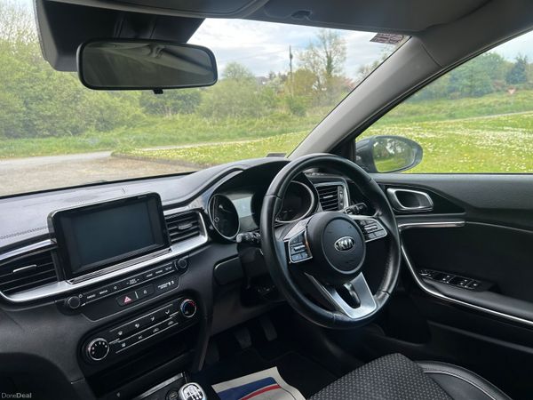 Kia Ceed 2019 , full service history 386372542