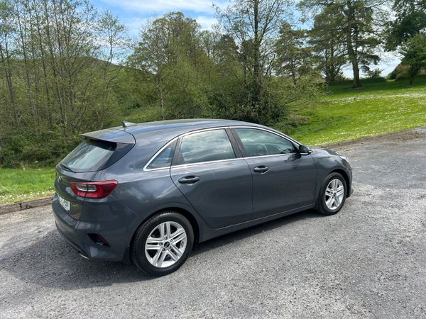 Kia Ceed 2019 , full service history 386372528