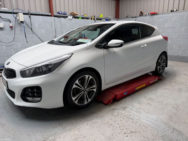 Kia Ceed 2016 386379494