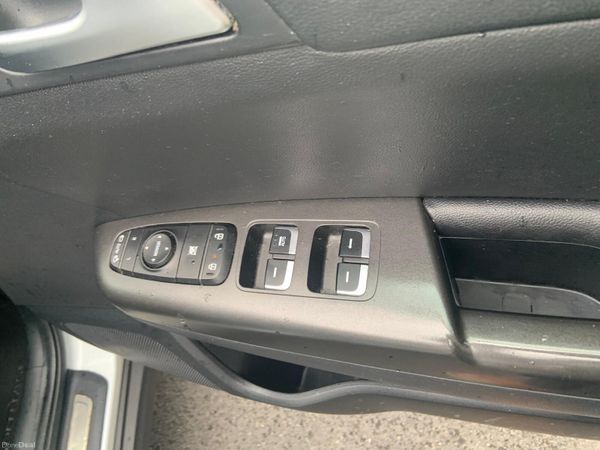 Kia Sportage 2016 386383496