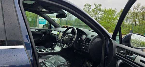 Volkswagen Touareg 2013 R-line Top Spec 386385950