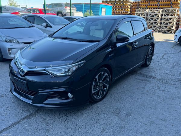 2017 Toyota Auris Hybrid Auto Luna Sports 386324722