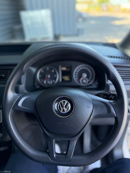 Volkswagen Caddy 2018 386334622