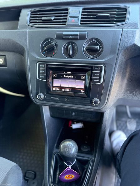 Volkswagen Caddy 2018 386334626