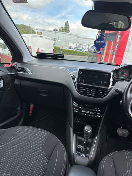 Peugeot 208 1.2 Petrol Auto NCT TAX LOW KMS 386449292