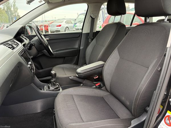 2014 Skoda Rapid 1.2 TSI Ambition Nct 02/27 386461276