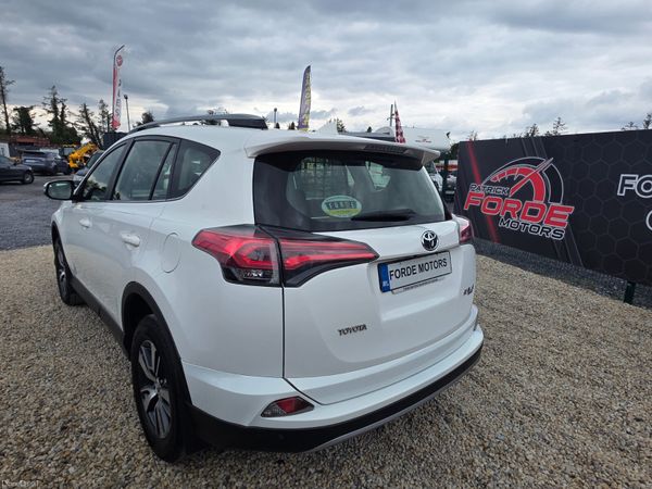 Toyota RAV4 2018 386467718