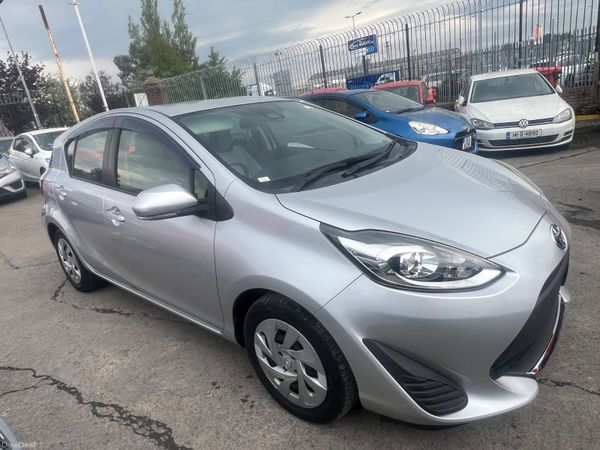Toyota Aqua Hatchback, Petrol Hybrid, 2020, Silver