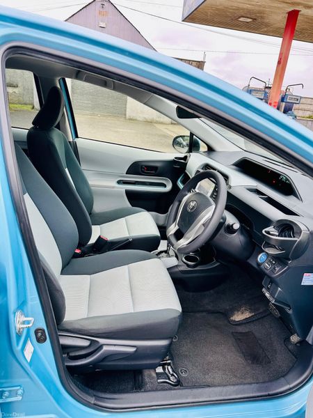 TOYOYA AQUA 2012 1.5L PETROL HYBRID 386412606