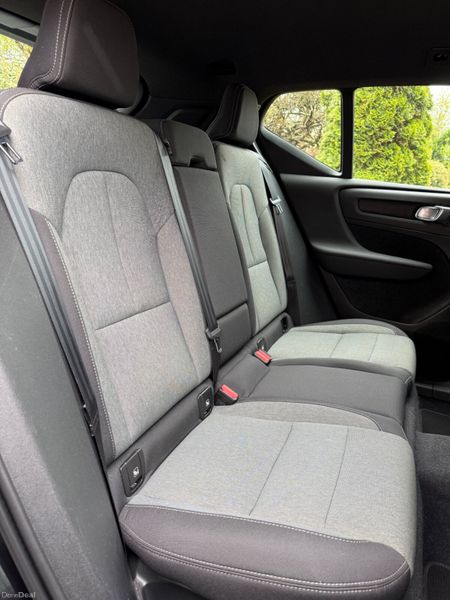 *Low Kms* 232 Volvo XC40 Plus Dark! 386424784