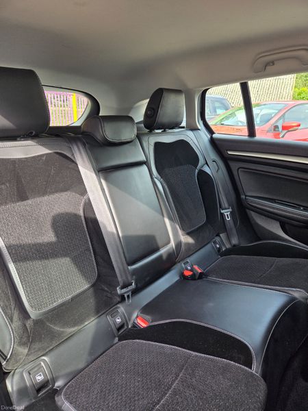Stunning Low MLS Renault Megane Estate 386438546