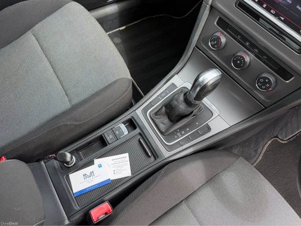 Volkswagen Golf DBA-AUCJZ Automatic & Low Mileage 386579162