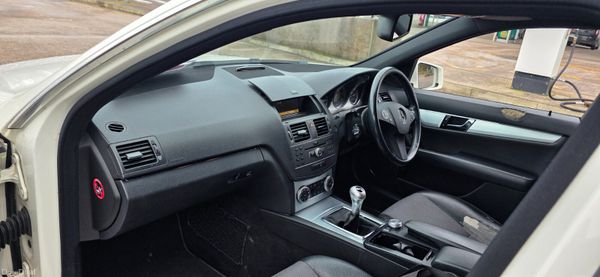Mercedes-Benz C-Class 2010 High Spec 386594228