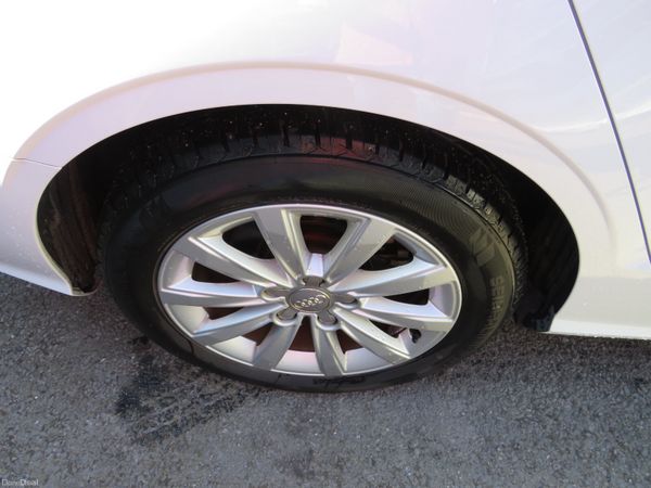 16 AUDI A3 4DR SALOON AUTOMATIC SPORTS IN WHITE 386501774