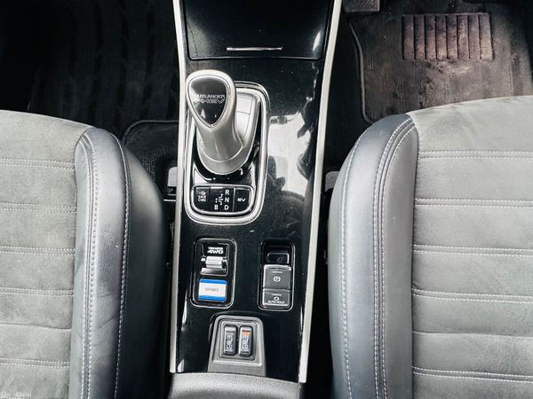 Mitsubishi Outlander 2020 2.4 Plug In Hybrid 386672424