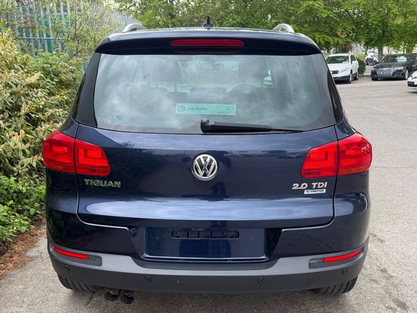 VW Tiguan Pan Roof Low KM FSh 386784492