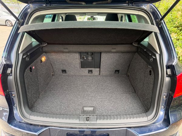 VW Tiguan Pan Roof Low KM FSh 386784576