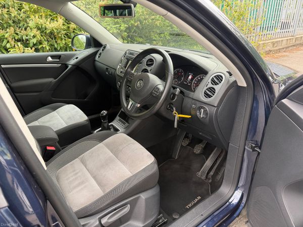 VW Tiguan Pan Roof Low KM FSh 386784510