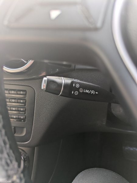 Mercedes-Benz B-Class reverse camera& heated seats 386789776