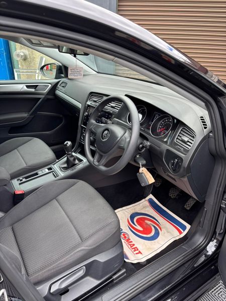 Volkswagen Golf 2020 386790028
