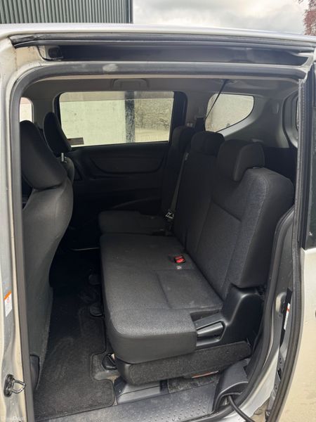 Toyota Sienta 2017 Automatic Low mileage 386796192