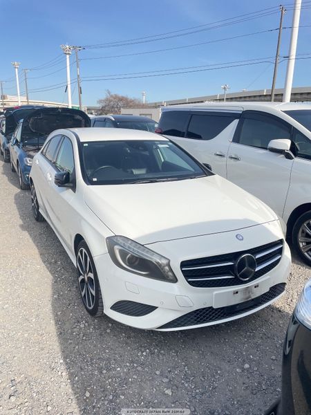 2013 Mercedes A180 Sport Night edition* Low kms 386796754